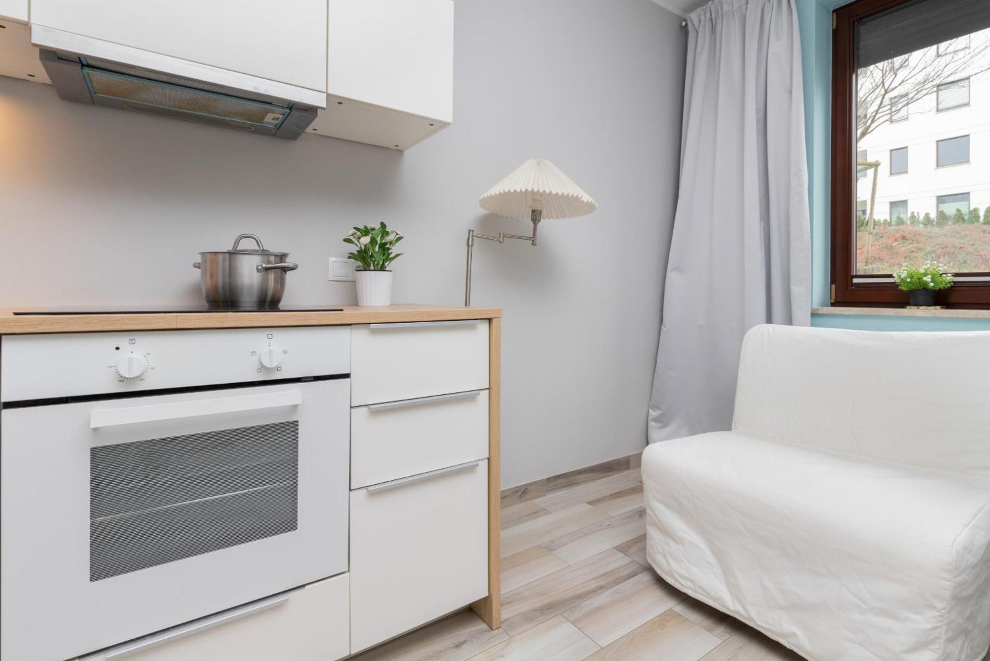 Pastel Lawendowe Wzgorze With Balcony And Parking By Renters Apartment Gdansk